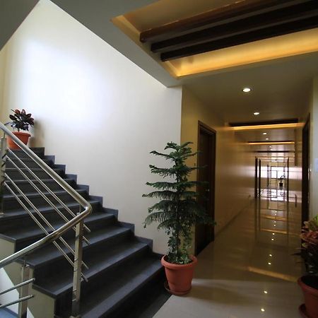 Hotel Sai Smaran Shirdi Esterno foto